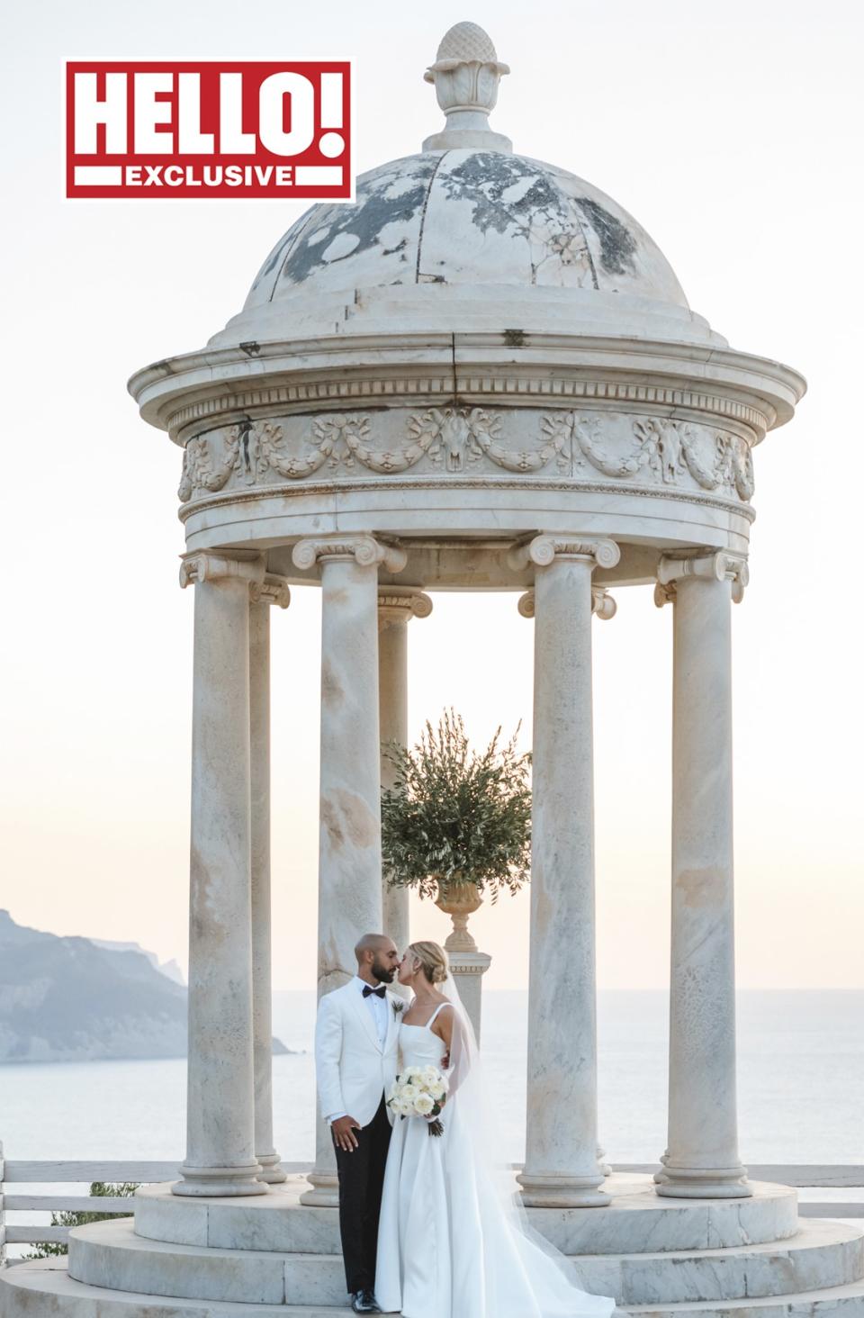 Alex Beresford has married his fiance Imogen McKay in Majorca (Hello! magazine)