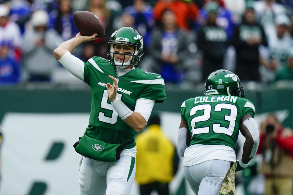 New York Jets quarterback Mike White throws during the first half of an NFL football game against the Buffalo Bills, Sunday, Nov. 14, 2021, in East Rutherford, N.J. (AP Photo/Frank Franklin II)