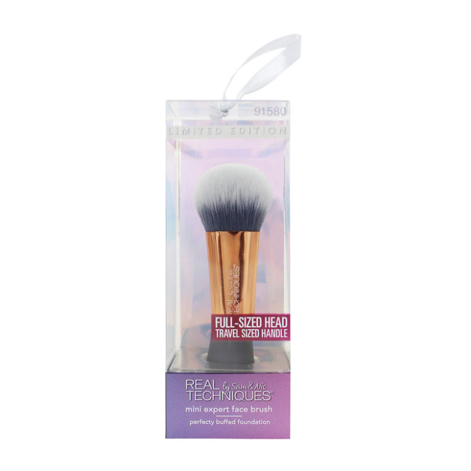 Real Techniques Mini Expert Face Brush