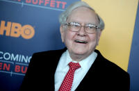 Medaglia di legno per l'imprenditore ed economista Warren Buffet: il patrimonio dell'"oracolo di Omaha" è pari a 89,1 miliardi di dollari. (Dennis Van Tine/STAR MAX/IPx)