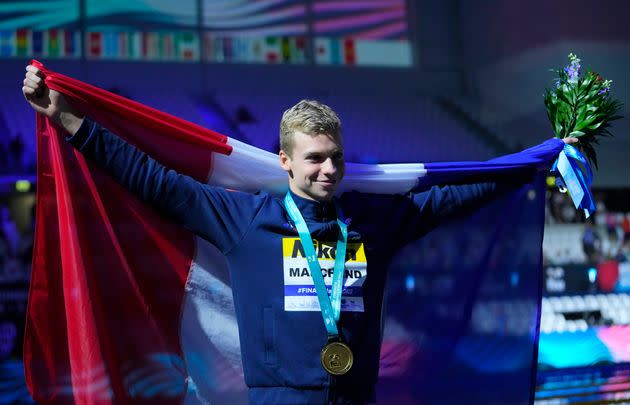 Léon Marchand, double champion du monde en 200m 4 nages et 400m 4 nages, est la nouvelle star de la natation française et mondiale. (Photo: via Associated Press)