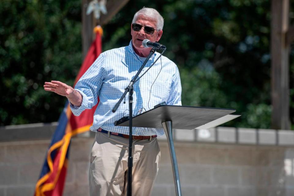 U.S. Sen. Roger Wicker speaks to a crowd about the anniversary of Hurricane Katrina at Fort Maurepas Park in Ocean Springs on Monday, Aug. 29, 2022. Hannah Ruhoff/hruhoff@sunherald.com