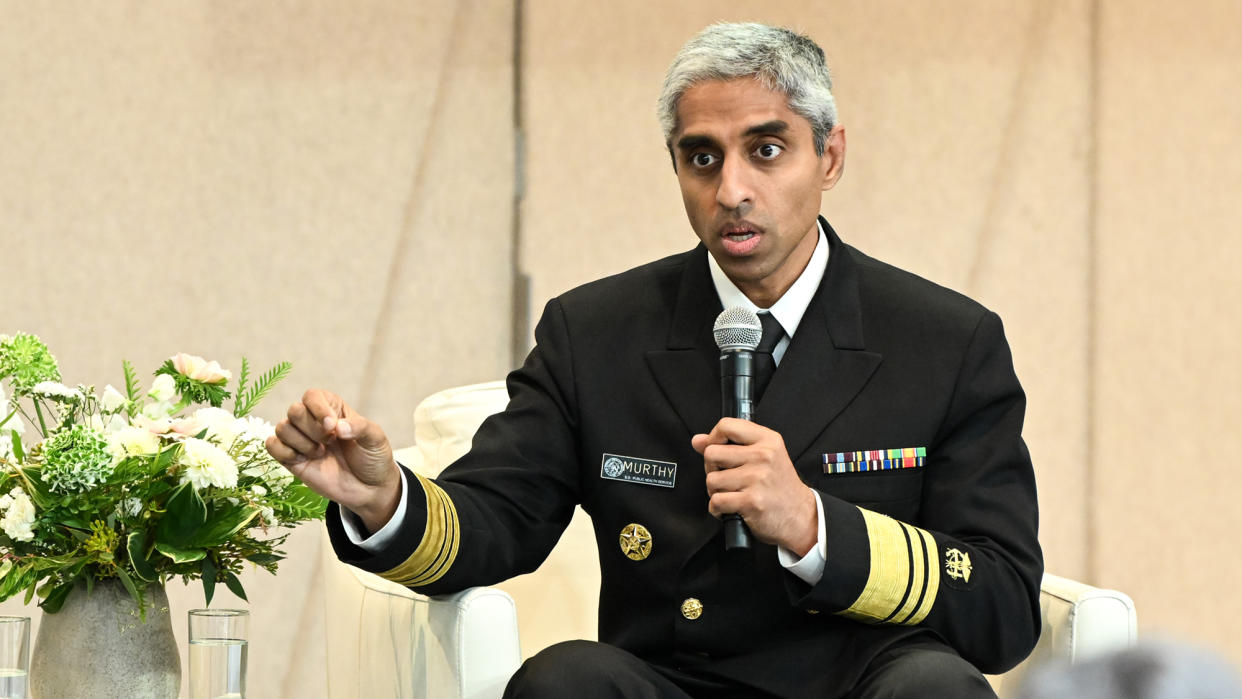  Vivek Murthy . 