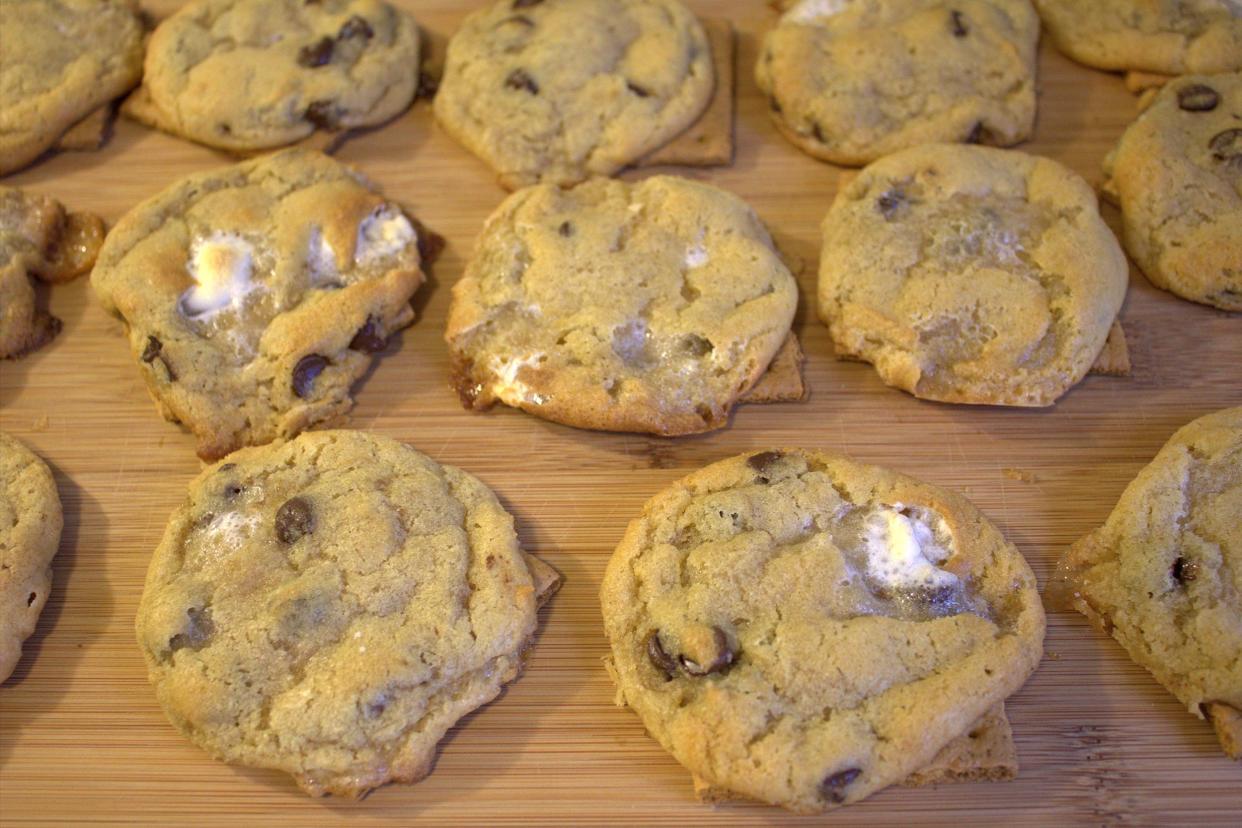 S'more chocolate chip cookies