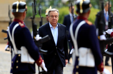 U.N. Secretary General Antonio Guterres arrives for a meeting at the presidential palace in Bogota, Colombia January 13, 2018. REUTERS/Jaime Saldarriaga