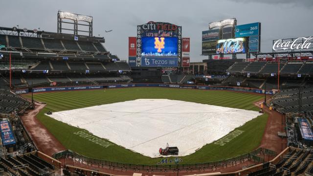 Thursday's Mets-Nationals game resumes after a rain delay