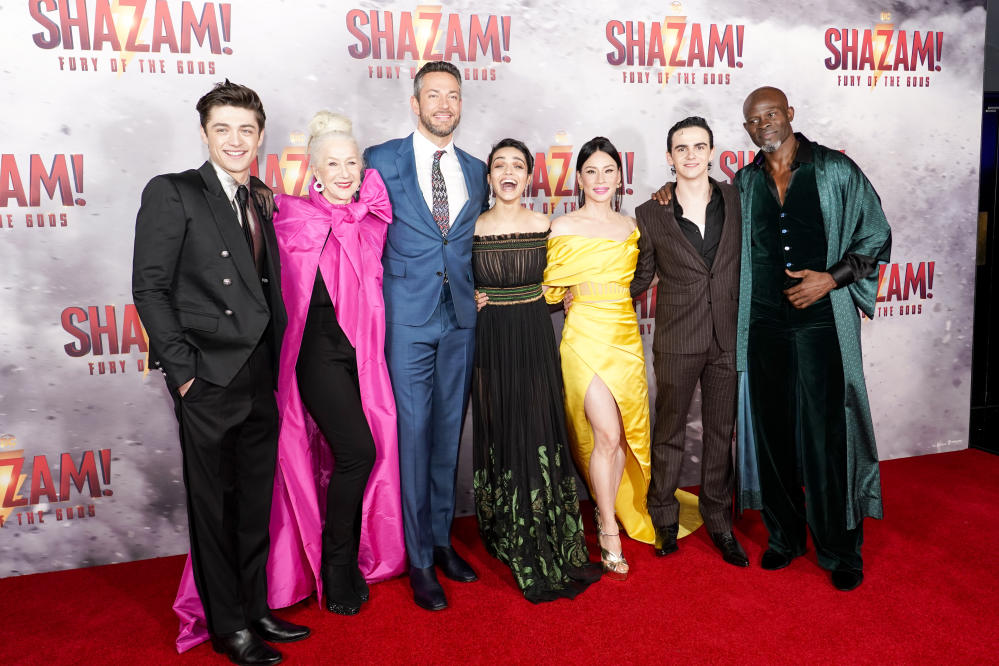 DCVERSO on X: O elenco de #Shazam2: Fury Of The Gods na premiere