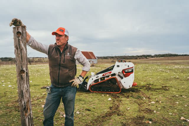 <p>Chip Gaines for Bobcat</p>