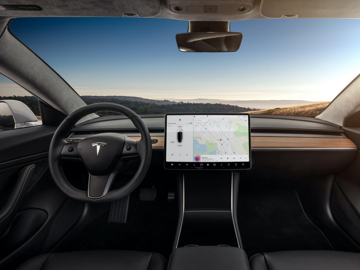 Tesla Model 3_2