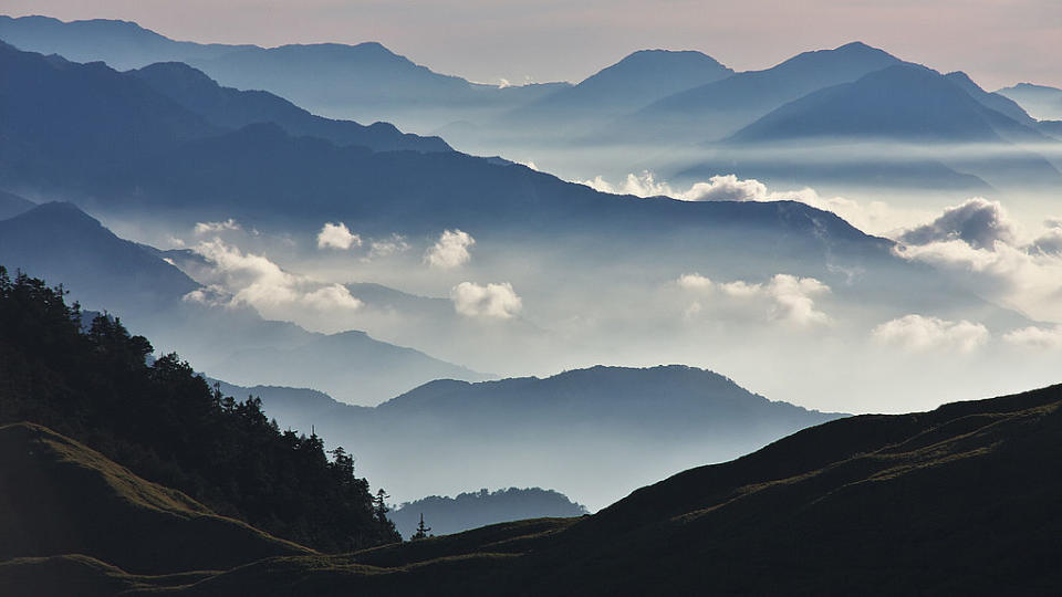 合歡山 (Photo by Mark Kao from Taichung, Taiwan, License: CC BY 2.0, 圖片來源www.flickr.com/photos/67415843@N05/15533415934)