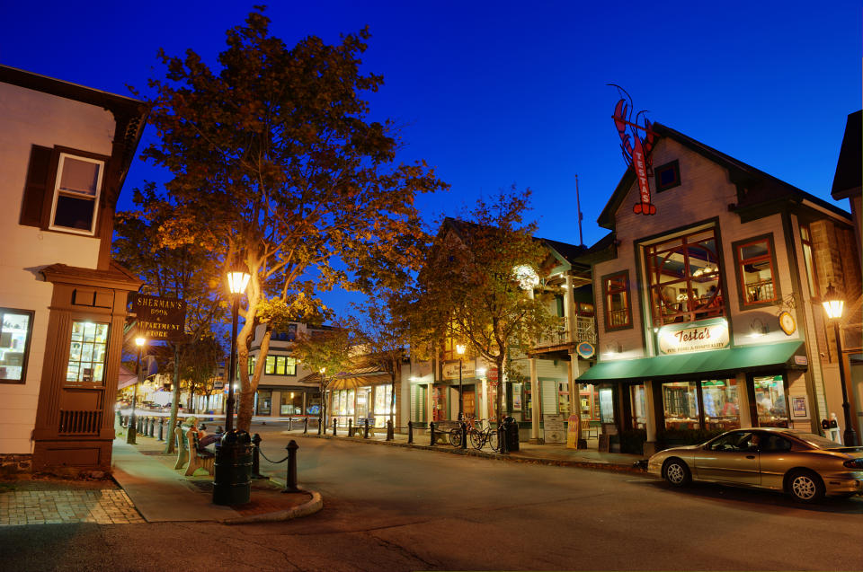 BAR HARBOR, MAINE, UNITED STATES - 2009/10/19: Downtown of Bar Harbor at night. (Photo by John Greim/LightRocket via Getty Images)