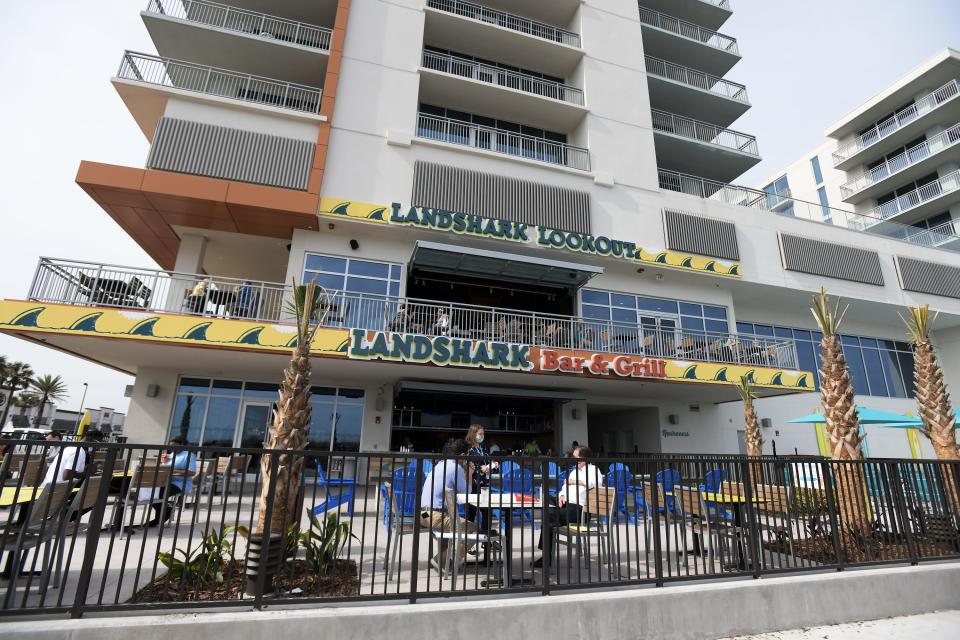 Margaritaville Beach Hotel's Landshark Bar u0026 Grill