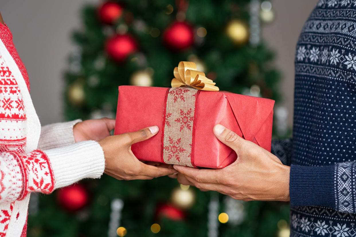 Give the gift of safe online shopping this holiday (Photo: Getty)