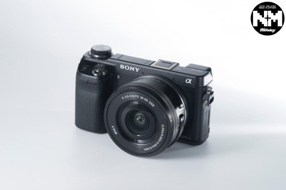 Sony NEX-6 Kit相機 $2,990