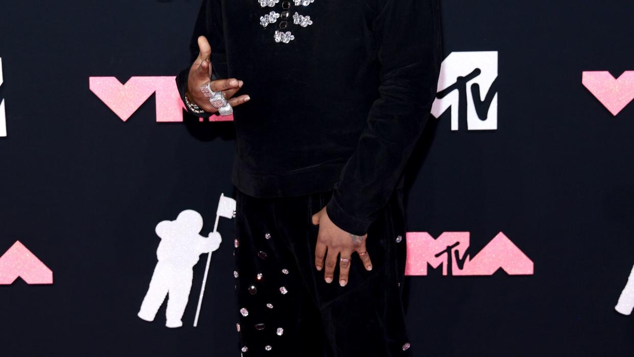 davido attends the 2023 mtv video music awards at the prudential center on september 12, 2023 in newark, new jersey