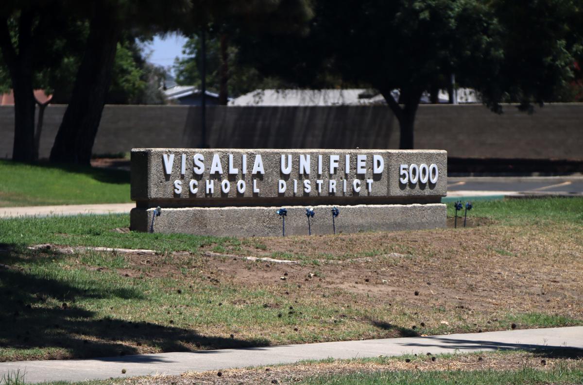 Visalia Unified schools, offices without internet