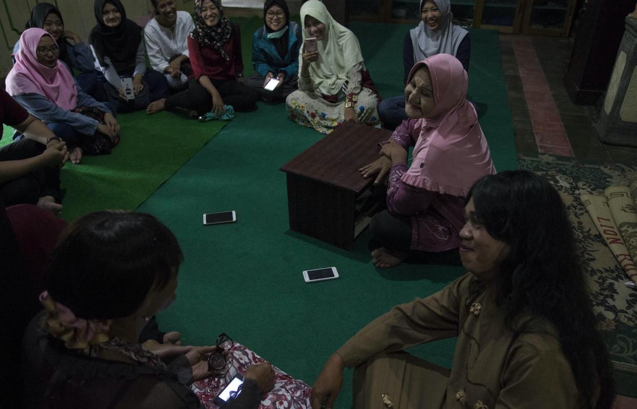 Al-Fatah mosque founder Shinta Ratri with other transgender women. <a href="https://www.gettyimages.com/detail/news-photo/yogyakarta-12-november-2017-al-fatah-pesantren-founded-in-news-photo/873328878?phrase=transgender%20indonesia&adppopup=true" rel="nofollow noopener" target="_blank" data-ylk="slk:Donal Husni/NurPhoto via Getty Images;elm:context_link;itc:0;sec:content-canvas" class="link ">Donal Husni/NurPhoto via Getty Images</a>