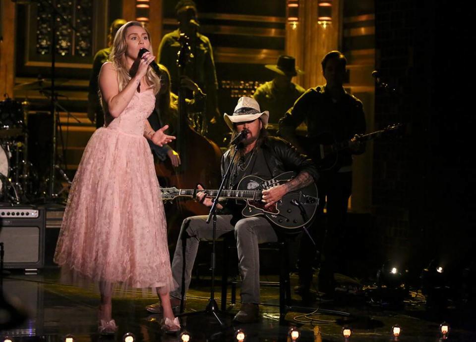 Miley Cyrus, Billy Ray Cyrus, The Tonight Show