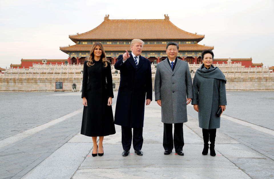 <p>President Donald Trump and First Lady Melania visit the Forbidden City with China’s President Xi Jinping and China’s First Lady Peng Liyuan in Beijing, China, Nov. 8, 2017. (Photo: Jonathan Ernst/Reuters) </p>