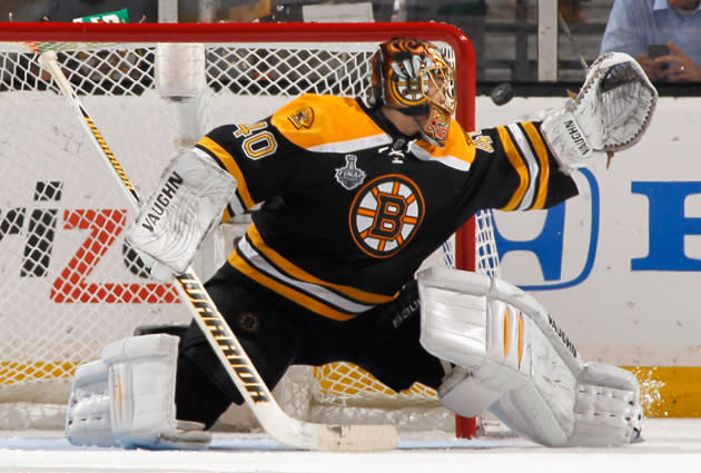 Rask Close to Return With Bruins, Signs With Providence - Bloomberg