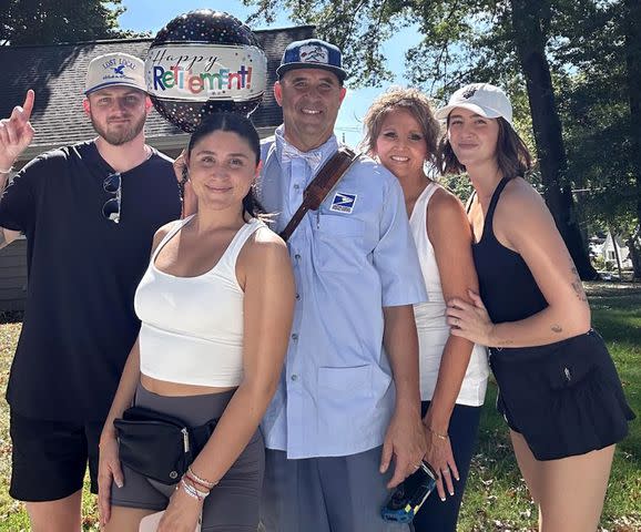 <p>Alexa Buda</p> Bill Buda with his family