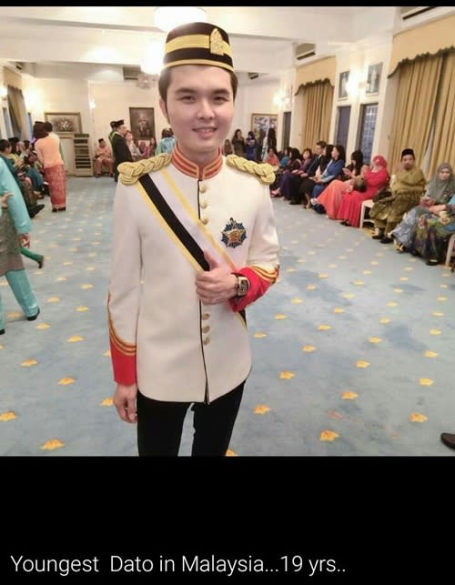 Netizens are angered by the fact that this Malaysian has earned the Datukship title at the age of 19