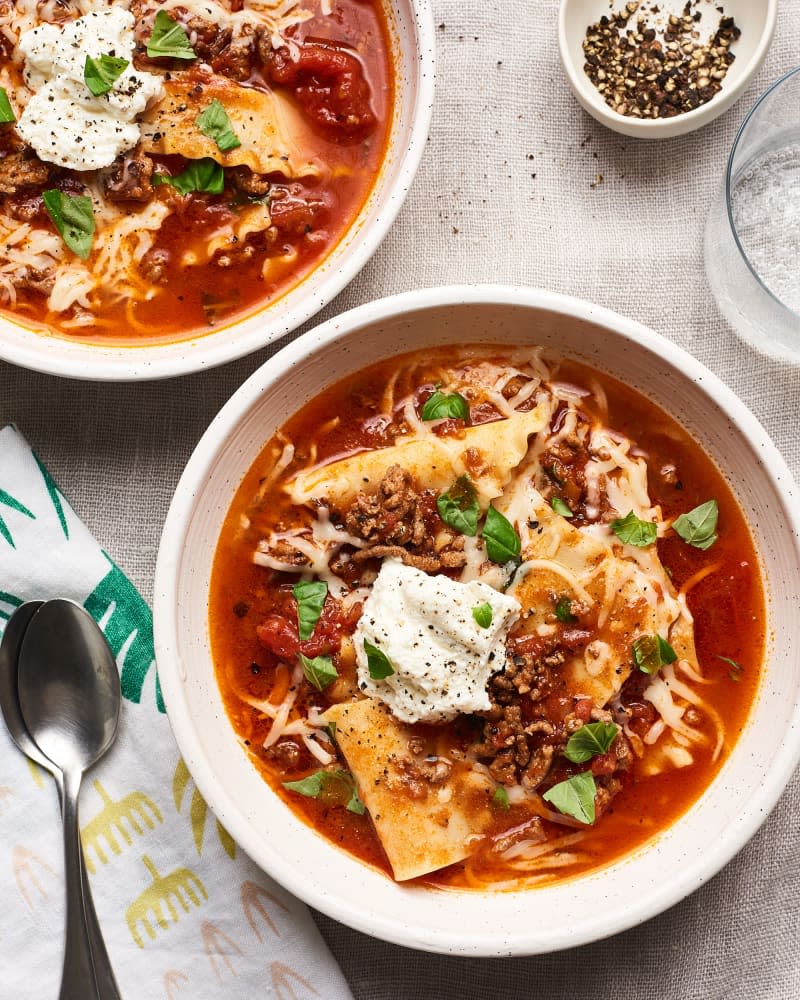 Easy Slow Cooker Lasagna Soup