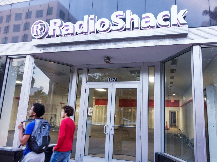 radioshack closed