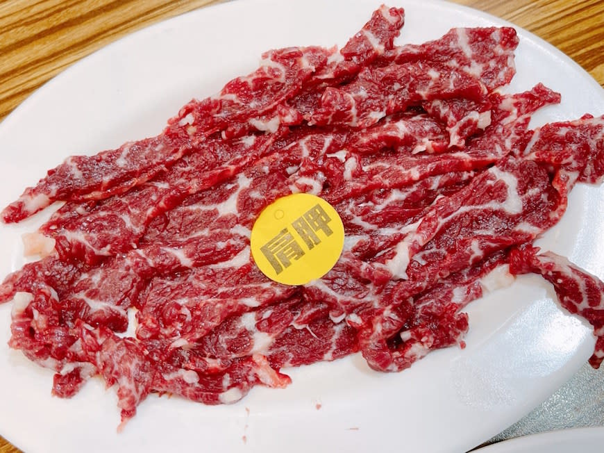 台南｜阿財牛肉湯安平二店 精品牛肉鍋