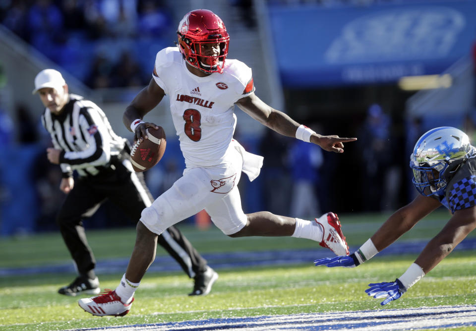 Louisville quarterback Lamar Jackson enters the bowl game with 3,489 passing yards 1,443 rushing yards with 42 total touchdowns. (AP Photo/David Stephenson, File)