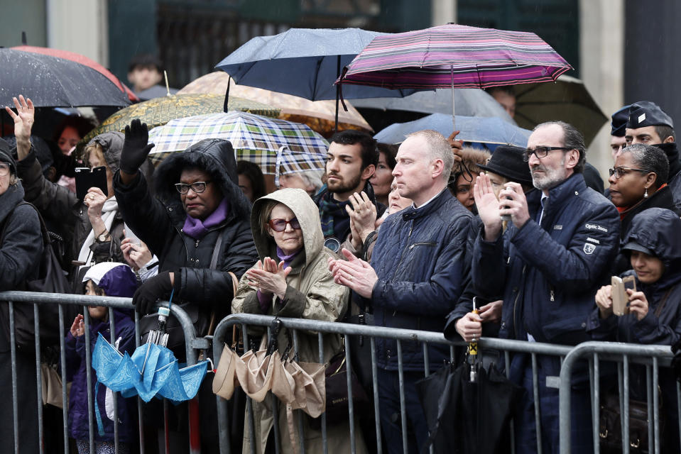 Applauding the fallen