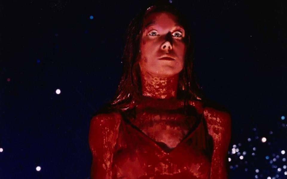 Carrie (Sissy Spacek)