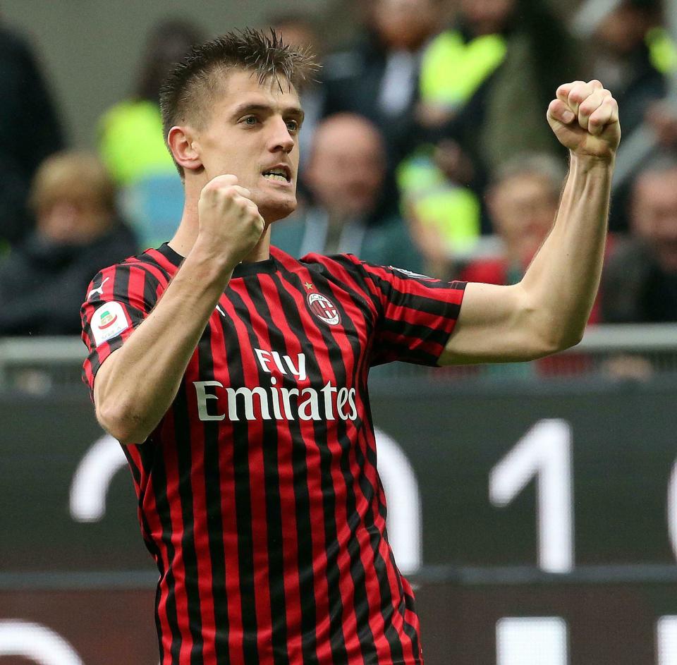 AC Milan's Krzysztof Piatek celebrates after scoring his team's first goal during the Italian serie A soccer match between AC Milan and Frosinone at the Giuseppe Meazza stadium in Milan, Italy, May 19, 2019. (Matteo Bazzi/ANSA via AP)