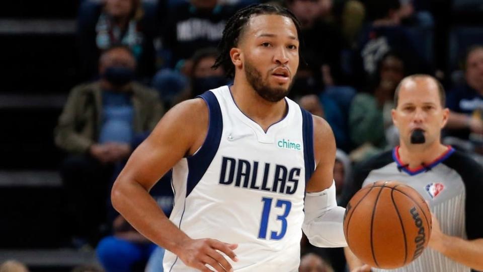 Jalen Brunson Mavs solo, white jersey