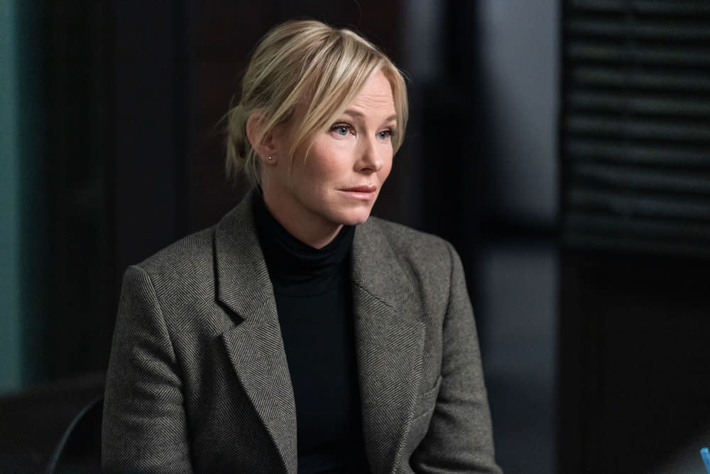 3. Will Kelli Giddish appear in Law and Order: SVU this season as Amanda Rollins?