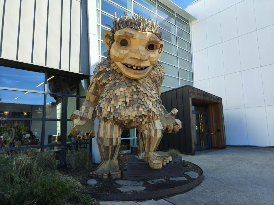 A sculpture of a troll