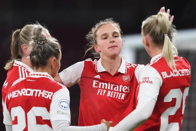 Vivianne Miedema sends Arsenal through to the Champions League