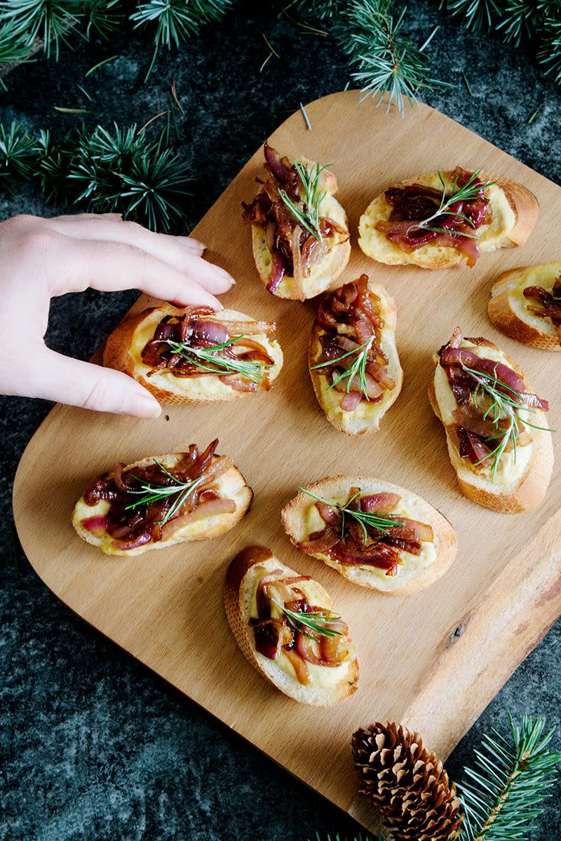 Hummus and Caramelized Onion Crostini