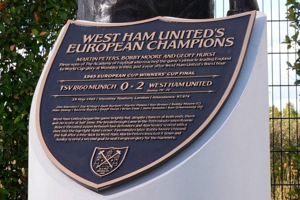 The plaque paying tribute to the three West Ham World Cup and European Champions (WHUFC)