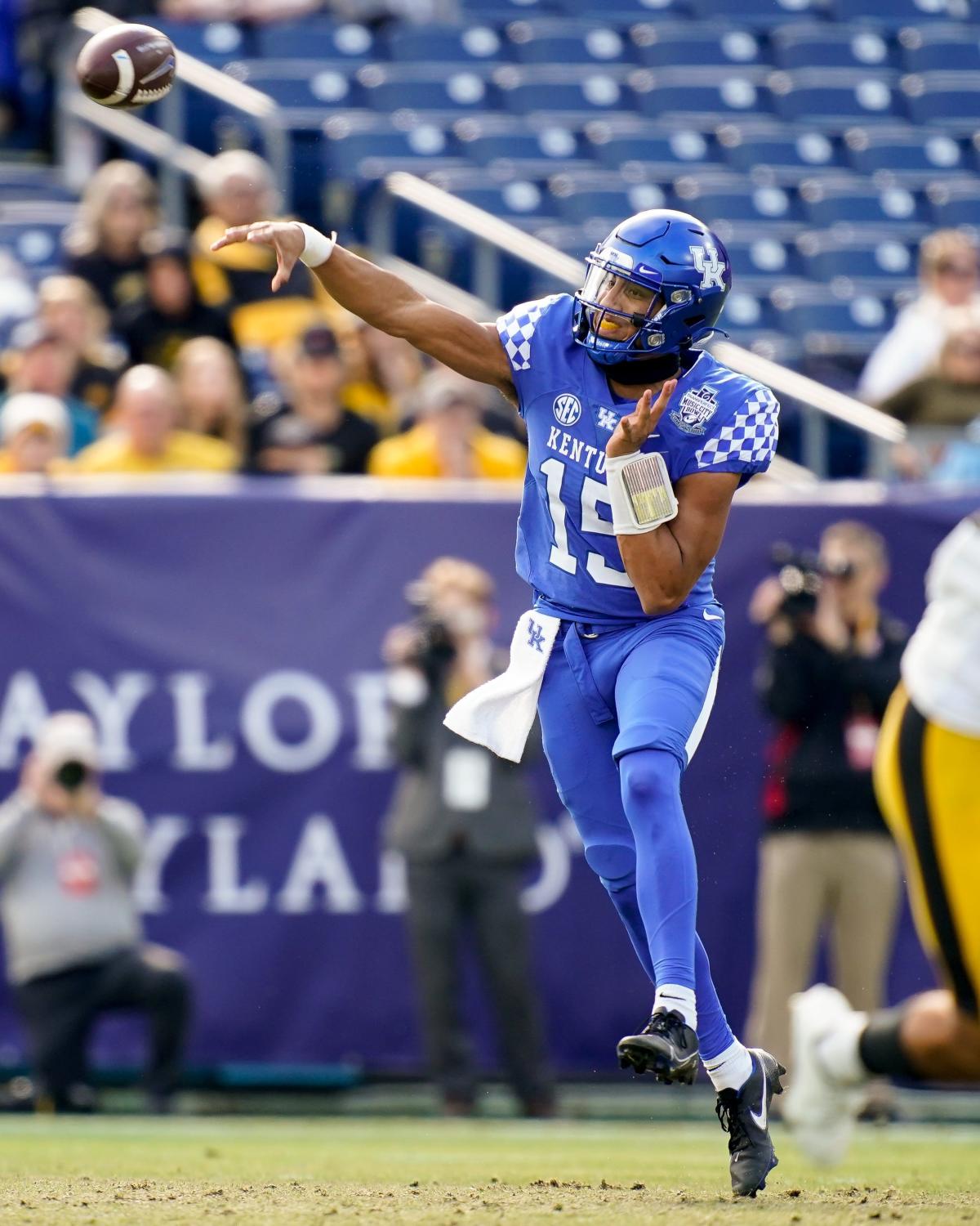 kentucky-football-looks-to-grow-at-qb-after-loss-in-music-city-bowl