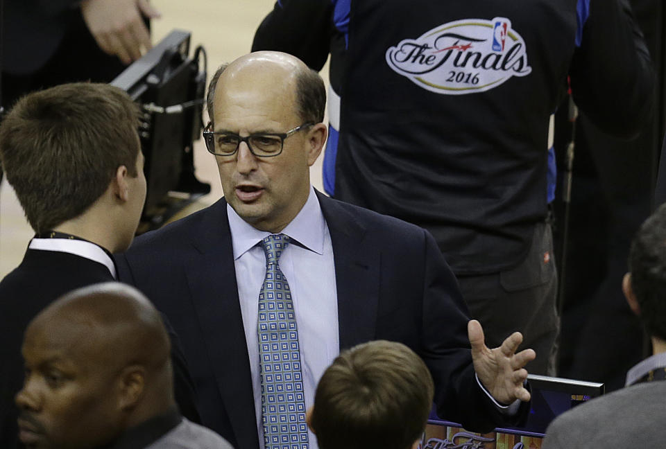 Jeff Van Gundy took advantage of an NBA blowout to make his opinions heard about the state of college basketball. (AP)