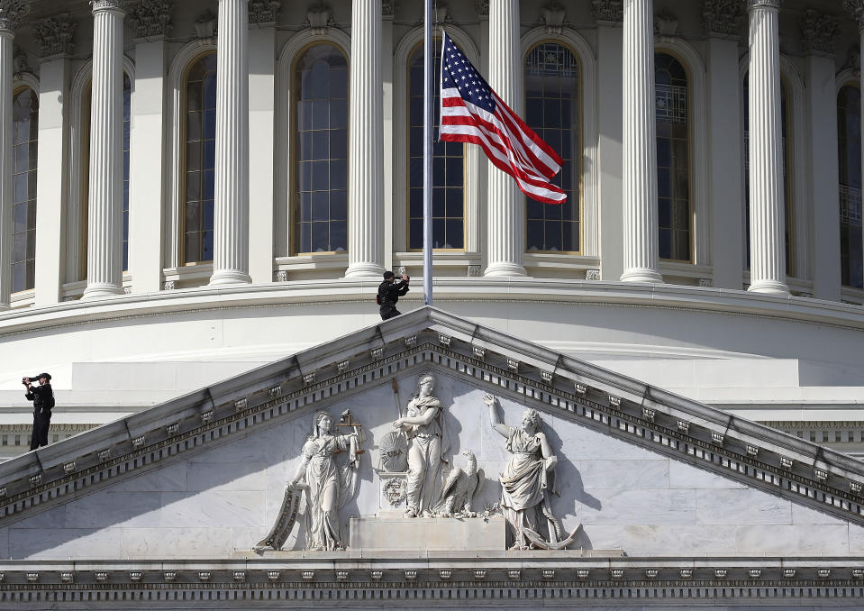 Billy Graham gets Capitol salute