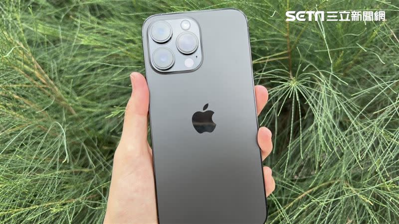  傳出今年iPhone 15 Pro外觀會有新變革。 （圖／資料照）