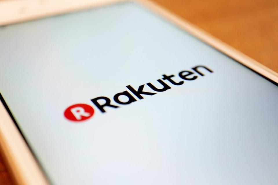 Rakuten opens registration for its new crypto trading service. | Source: Shutterstock