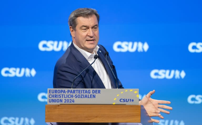 In seiner Gastrede beim CDU-Bundesparteitag in Berlin hat CSU-Chef Markus Söder eine einvernehmliche Lösung der Kanzlerkandidaten-Frage zugesagt. "Natürlich ist ein CDU-Parteivorsitzender immer der Favorit", sagte Söder mit Blick auf CDU-Chef Merz. (LUKAS BARTH)