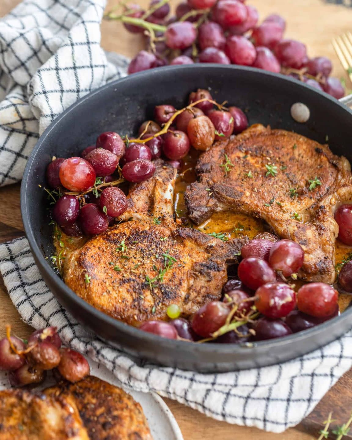 rosemary garlic pork chops with roasted grapes