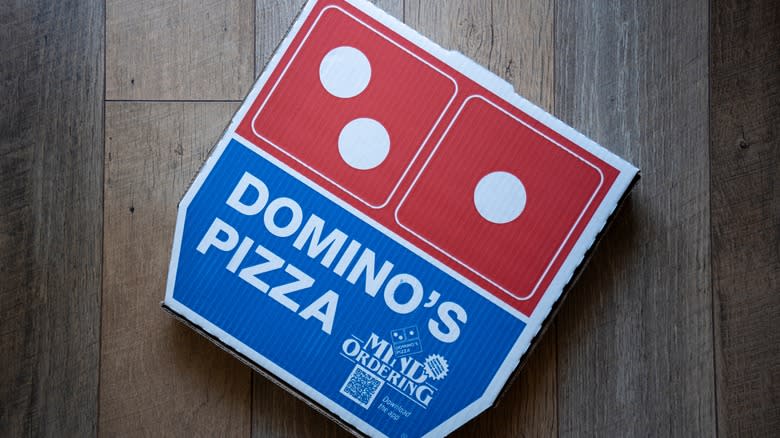 Domino's pizza box