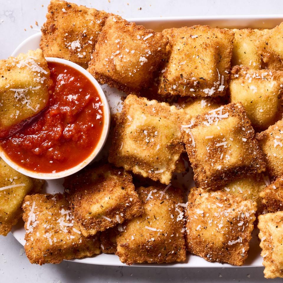 toasted ravioli squares with marinara