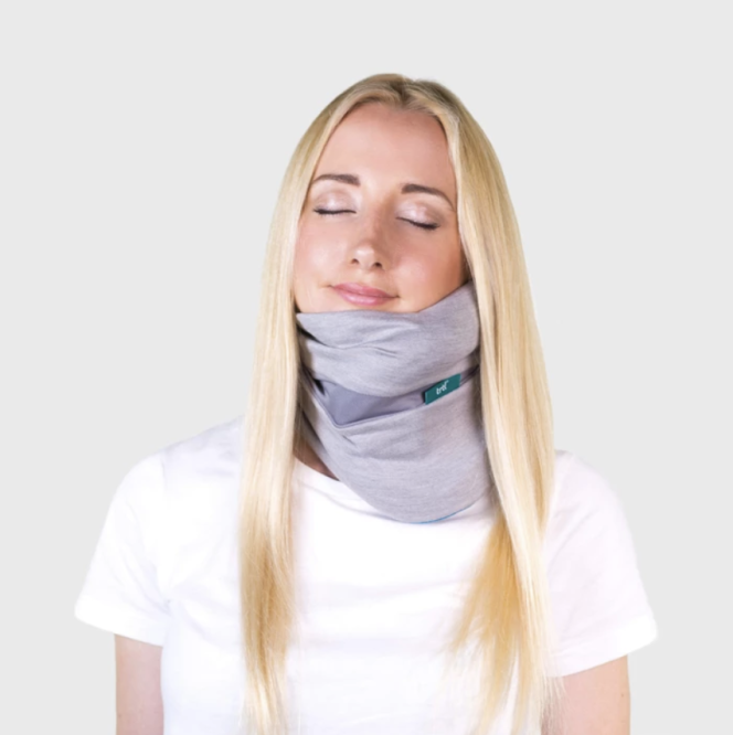 Trtl Neck Pillow Review: Testing the TikTok-Famous Travel Accessory -  Thrillist