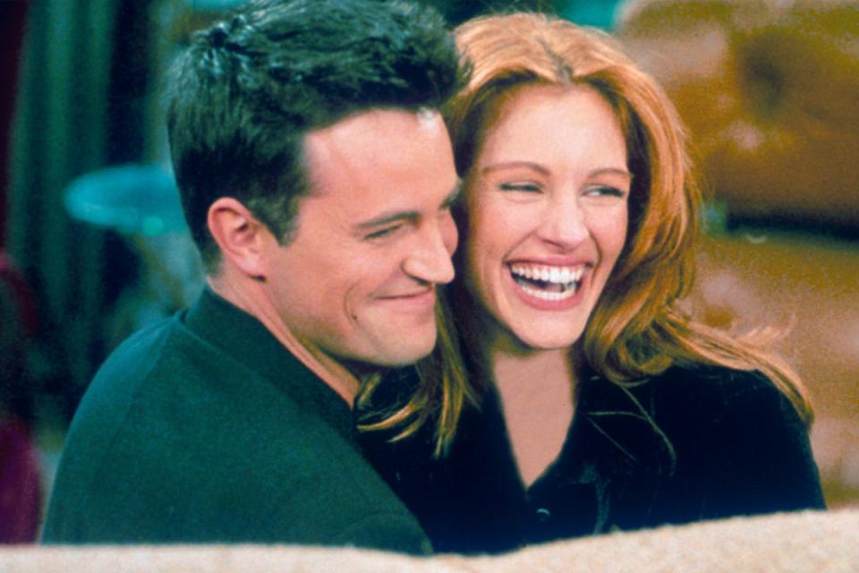 Friends star Matthew Perry has shared what ended his romance with Julia Roberts in his new memoir  (Getty Images)